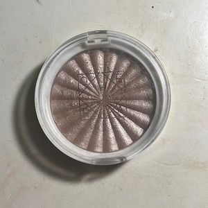 🌟SOLD🌟OFRA Covent Garden highlighter